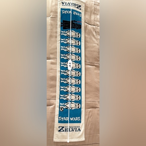 Star Wars Hand and Face Towel 8” x 3’6” - Picture 2 of 3